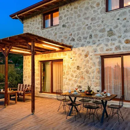 Fethiye Yakaköy'de özel Havuzlu 6 Kişilik Erdem * Yakaköy
