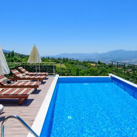 Fethiye Yakaköy'de özel Havuzlu 6 Kişilik Erdem Villa Yakaköy