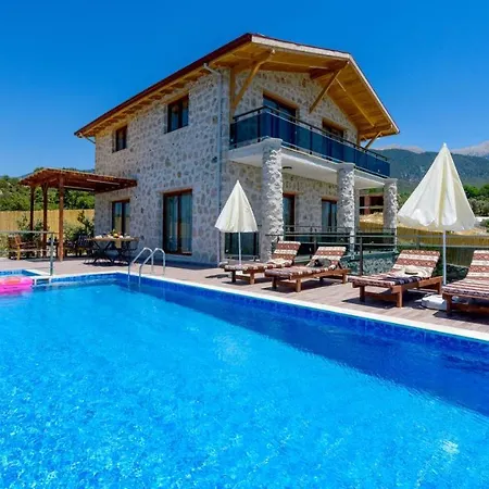 Fethiye Yakaköy'de özel Havuzlu 6 Kişilik Erdem Yakaköy
