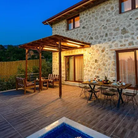 Villa Fethiye Yakaköy'de özel Havuzlu 6 Kişilik Erdem Yakaköy