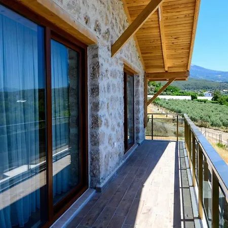 Fethiye Yakakoey'de Oezel Havuzlu 6 Kisilik Erdem Villa Yakakoy (Mugla)